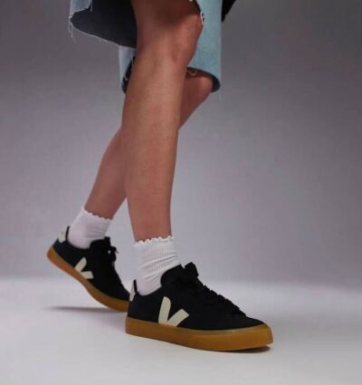 Veja campo BOLD SUEDE BLACK PIERRE