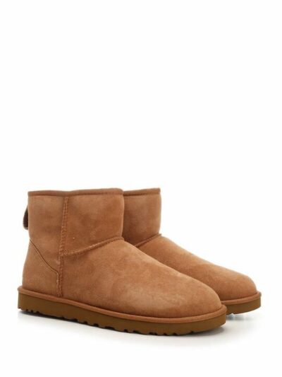 Ugg classic mini boot