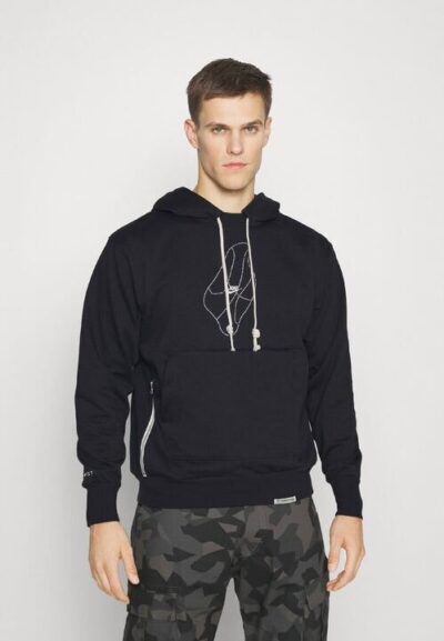 Nike Standard Issue Chain Hoodie