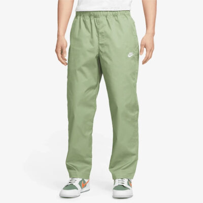 Nike Club Men's Woven Straight Leg Trousers