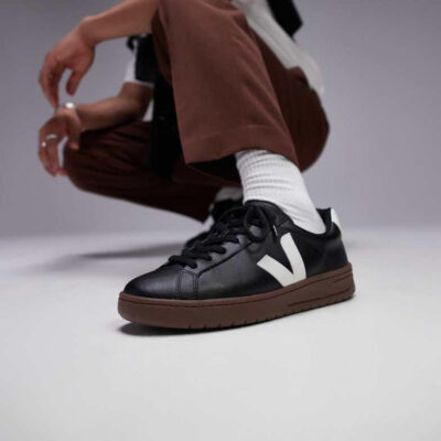 Veja URCA CWL leather sneakers